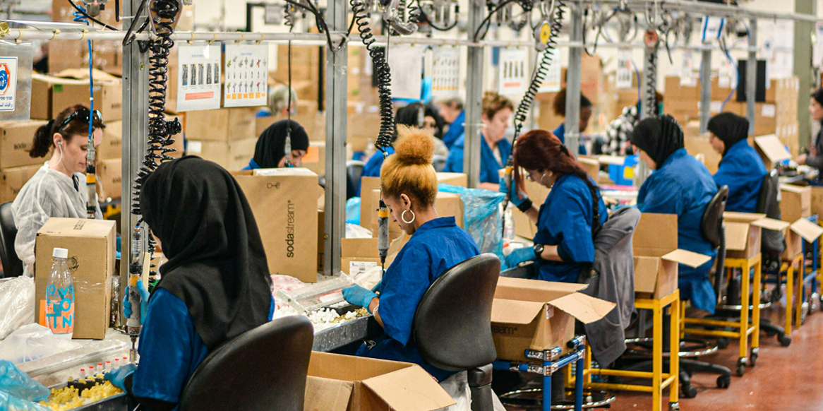 Pourquoi un logiciel pointeuse RFID est-il adapté aux entreprises avec un grand nombre de salariés ?